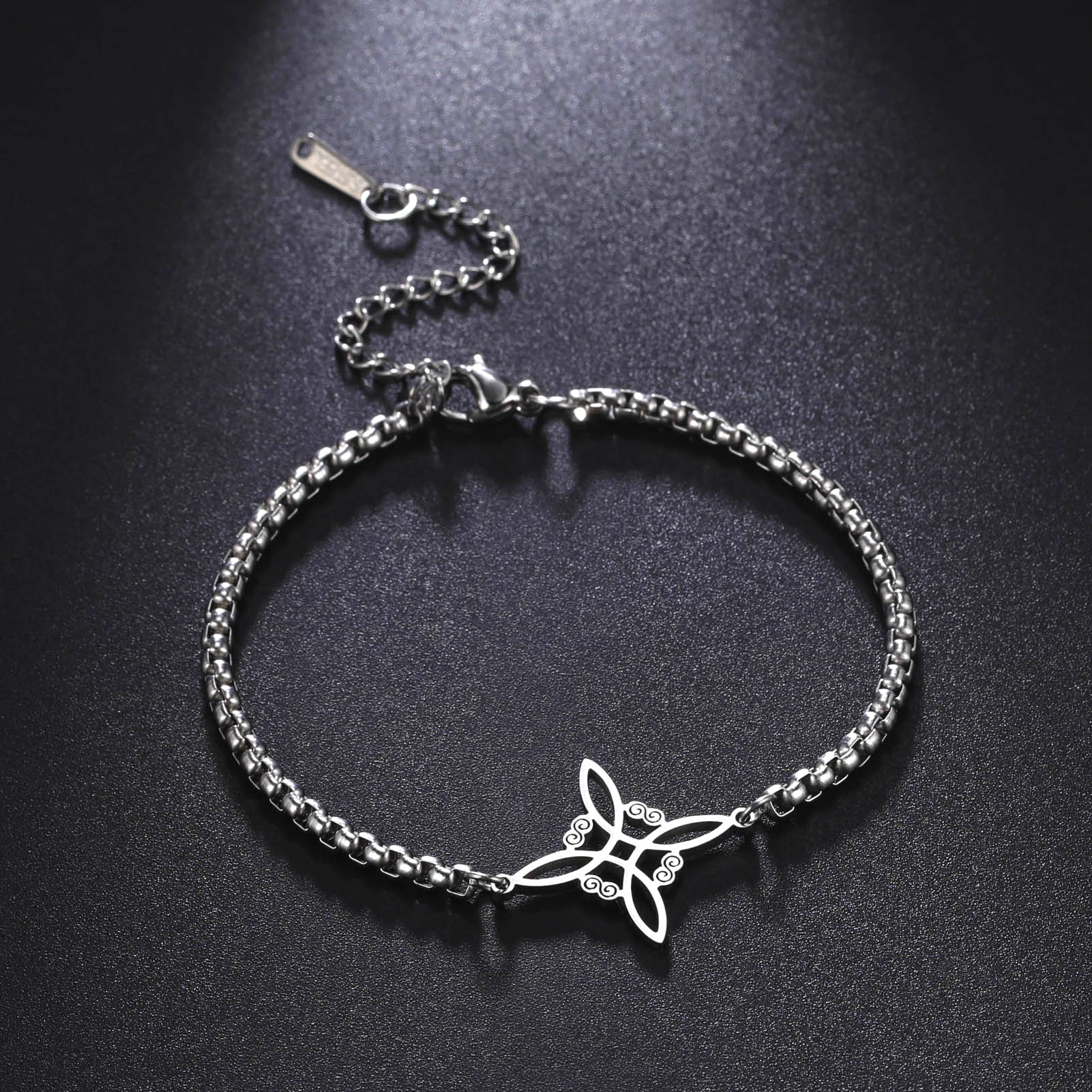 Korean Popular Witch’s Knot Bracelet, Stainless Steel Box Chain Bracelet with S-Shape Double Hole Charm, Wholesale Adjustable Daily Jewelry